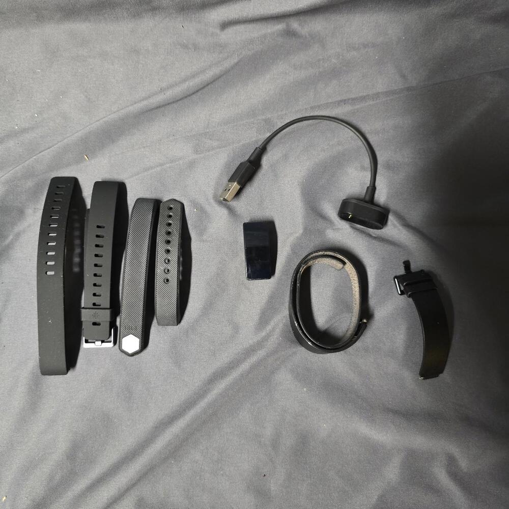 Fitbit Inspire HR Fitness Activity Tracker Heart Rate Monitor Working